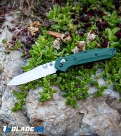 Benchmade 940 Osborne AXIS Lock Knife Green (3.4" Satin) -SOG Store Benchmade Osborne AXIS Lock Knife Green Satin 940 BHQ0160 kp rock green web